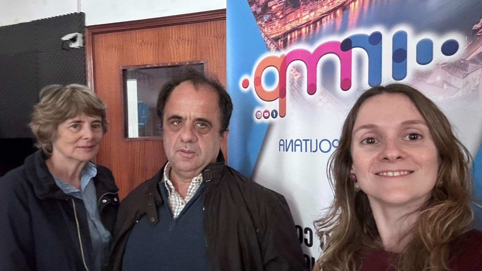 Distribuir Sorrisos em Destaque no Programa 'Tertúlias Musicais' da Rádio Metropolitana Porto